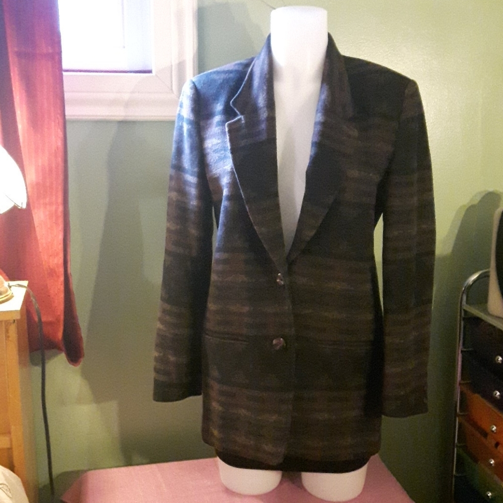 Emblem Vintage Wool Blend Blazer – Women's Size 5 | Bulgaria Made | Classic Tail - Picture 3 of 14